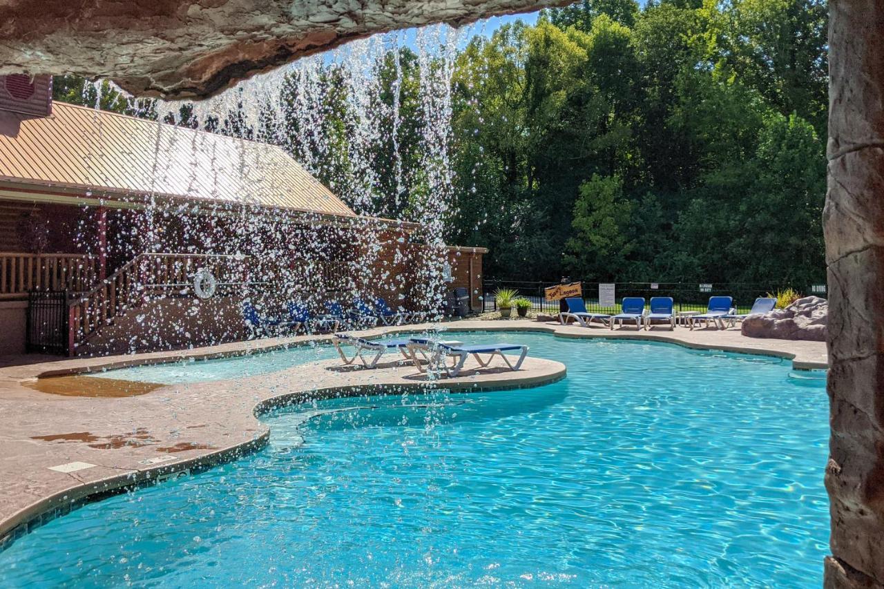 White Oak Resort Southern Comfort Gatlinburg Buitenkant foto